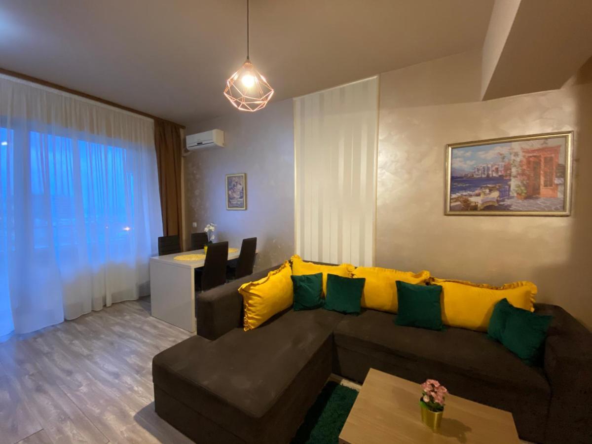 Valy Apartments Summerland Mamaia Exterior foto